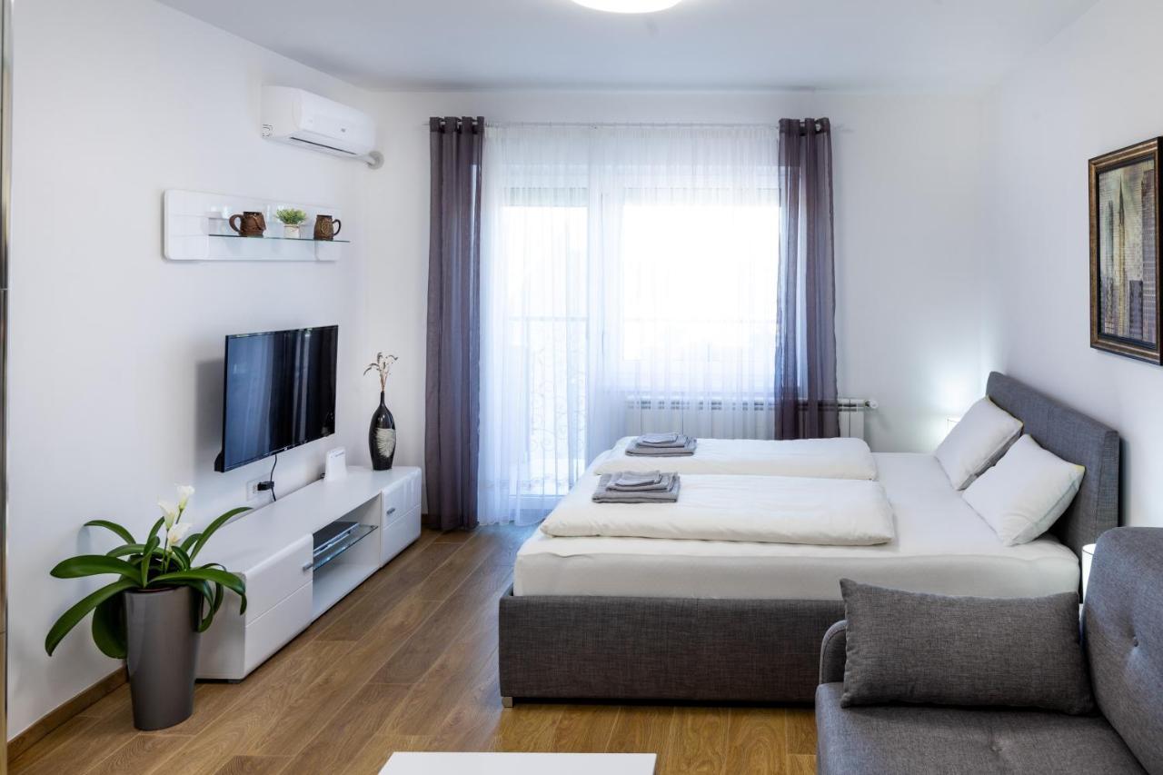 Mb Apartment Szabadka Kültér fotó