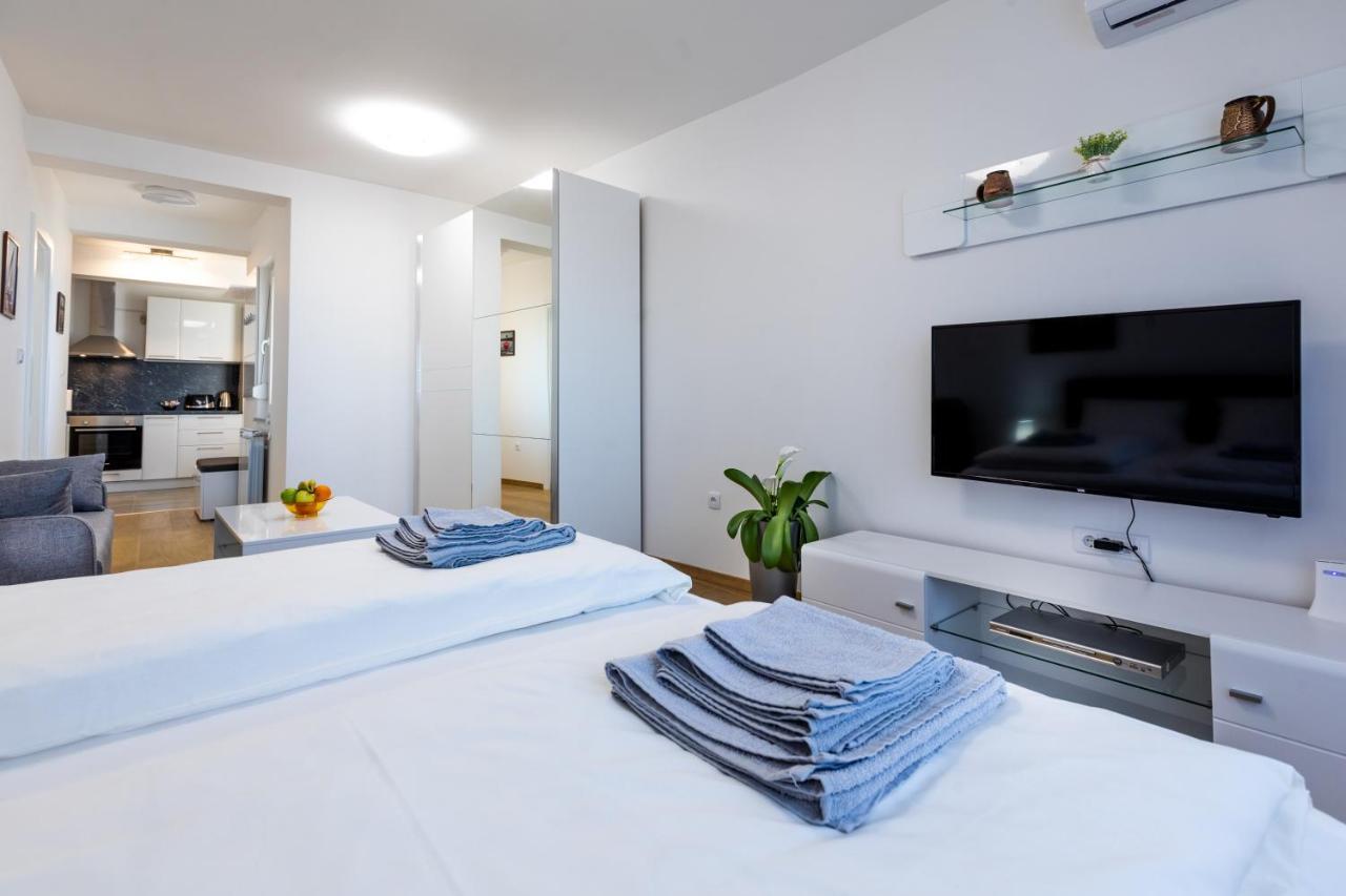 Mb Apartment Szabadka Kültér fotó